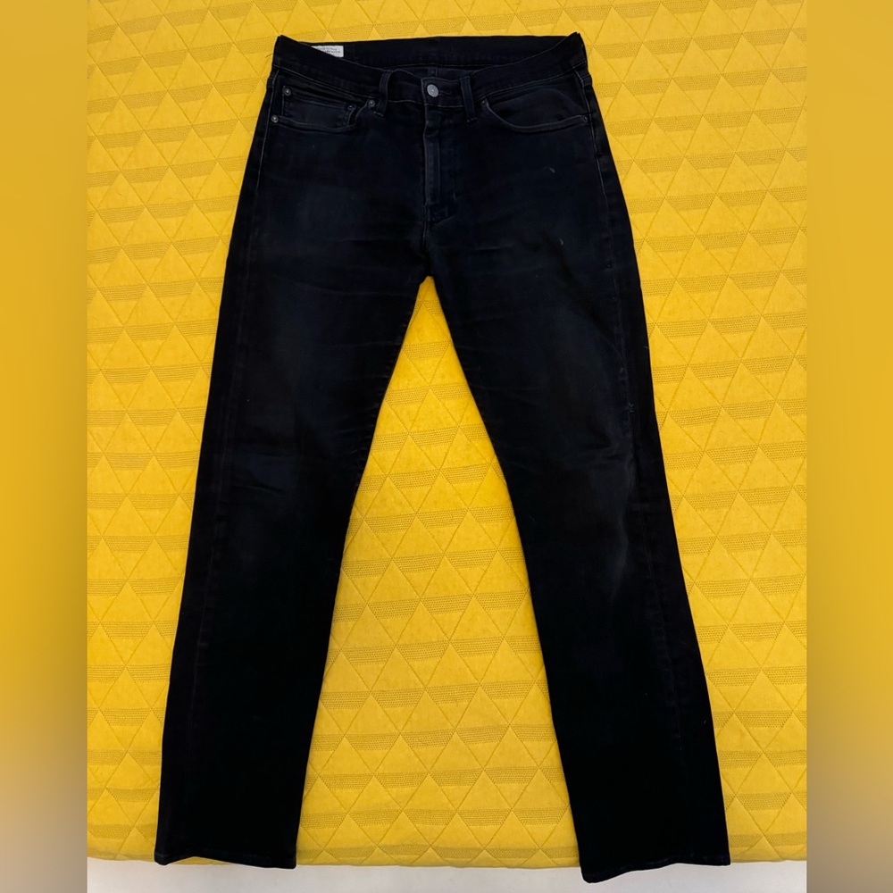 Black Levi’s 511 jeans